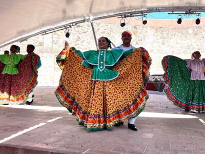 Asisten más de 8 mil personas al Día Internacional de la Danza en Querétaro