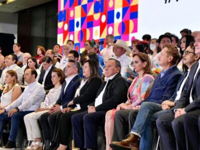 Así fue la pasarela de los 14 presidenciables de la oposición en evento de Va por México