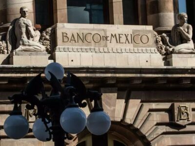 La economía de México crecerá más en 2023 y 2024, prevé Banxico