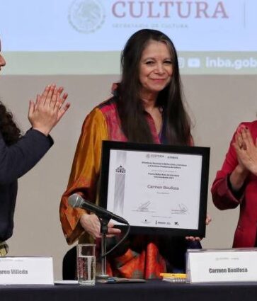 Carmen Boullosa recibe el Premio de Literatura Inés Arredondo 2023