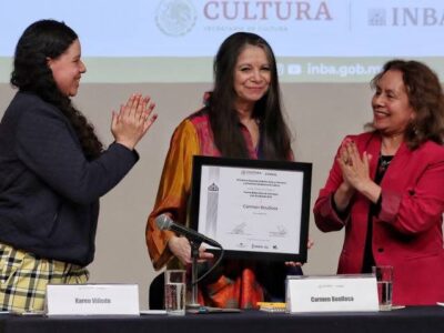 Carmen Boullosa recibe el Premio de Literatura Inés Arredondo 2023