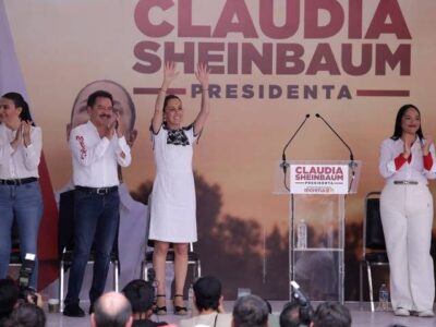 En visita de Sheinbaum, Tehuacán respalda que el pueblo elija a magistrados de la SCJN