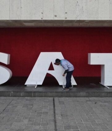SAT dará plazo de seis meses para pagar impuestos