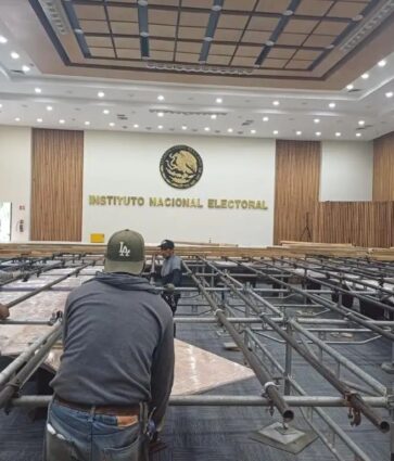Inician preparativos en sede del INE para primer debate presidencial